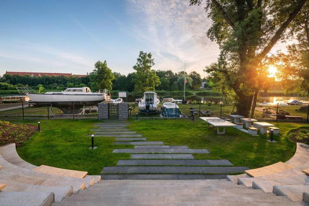 Marina Apartament Wroclaw Dış mekan fotoğraf